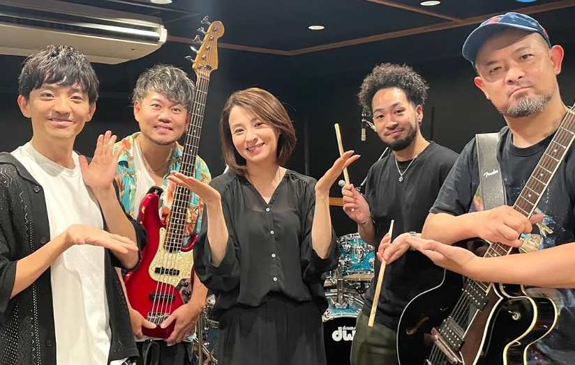 「笑顔でリハ！本番4日前」檀れい、バンドと楽しむコットンクラブ公演へ意気込み投稿