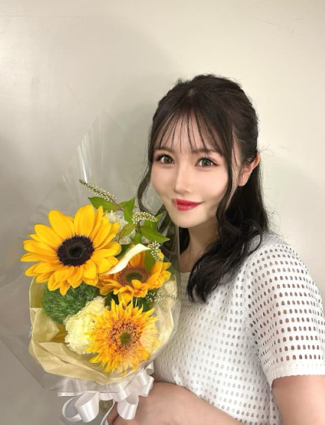 元AKB48・込山榛香、出演舞台が千秋楽を迎えたことを報告「とても素敵な経験になりました！」