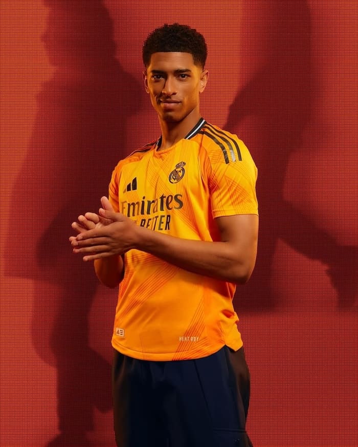 イギリス女子の王子様！レアル・マドリードの人気選手、新ユニに身を包んだ姿を披露