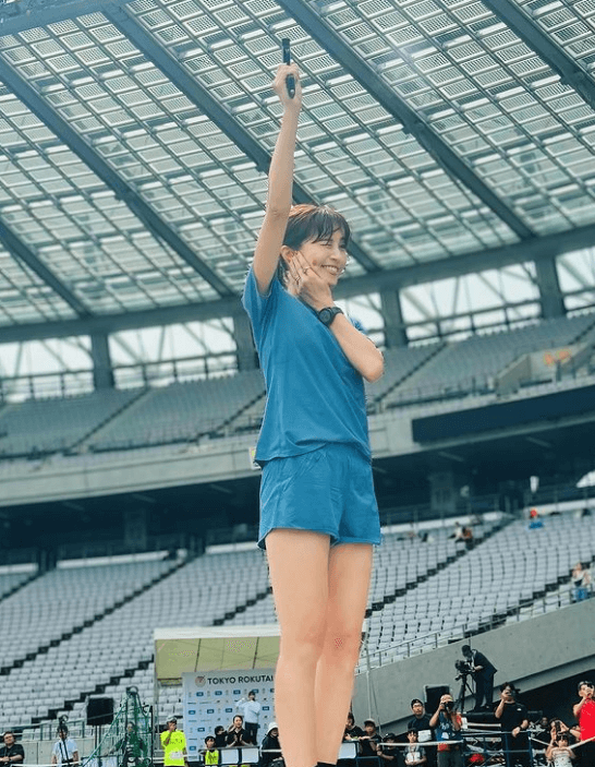 安田美沙子 の快挙！”ランニングフェス”での大役を果たし記念ショットを公開