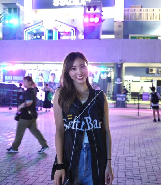 「なんでも形から入るタイプ笑」美人野球女子・笹川萌 ユニフォーム姿での野球観戦が可愛すぎる！