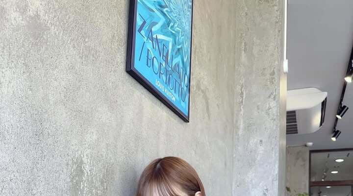 人気インフルエンサーMINAMIが美味しそうなワッフルとパシャリ！「美味しそう、、」