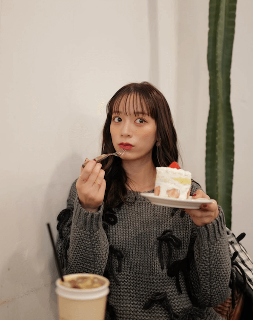 「天使すぎる」人気モデル・由布菜月が今年初旅行を報告！