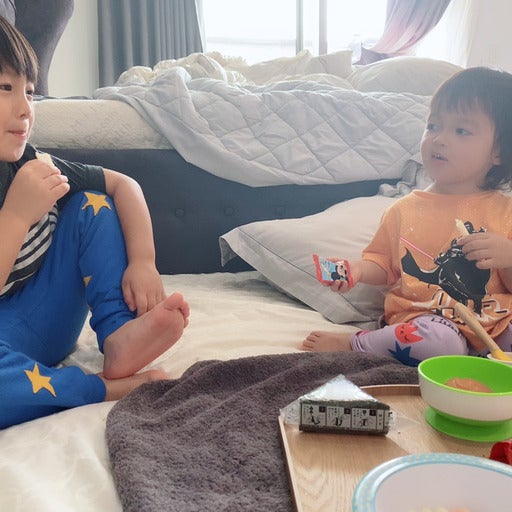 アレクさんのイケメン長男がお兄ちゃんっぷりを発揮✨仲睦まじい姿が話題に📸