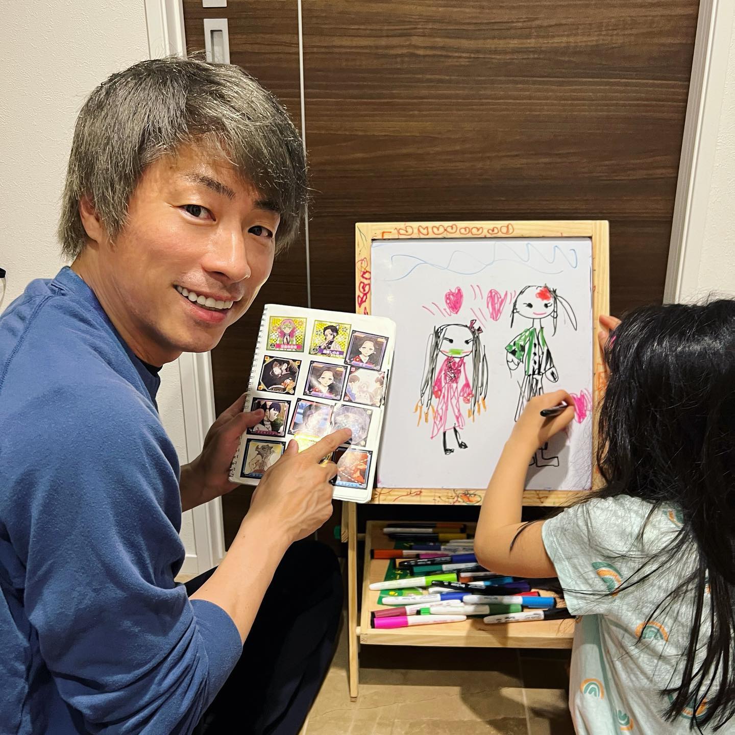 🌈田村淳さんが娘と鬼滅の刃お絵かきでアシスタントに🖌「画家とアシスタントの腕がいい！」