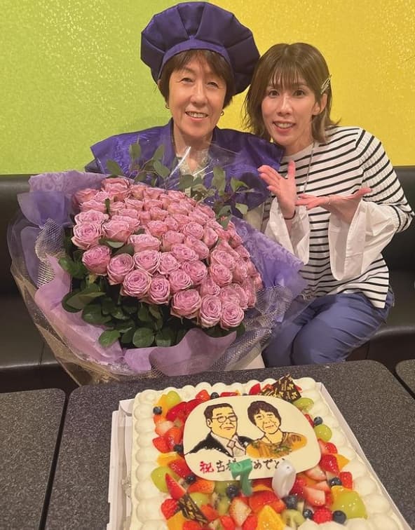 元レスリング選手〇〇が『人生はこれから！』母の70歳を祝う感動サプライズ