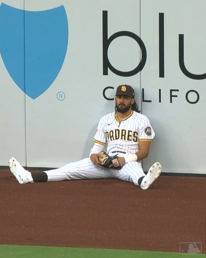 タティスJr.「デバースも笑うしかない」ホームラン性打球を見事キャッチ