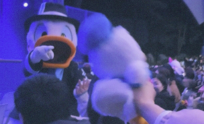 新垣里沙、クラブマウスビートでドナルドダックに気づかれ感涙