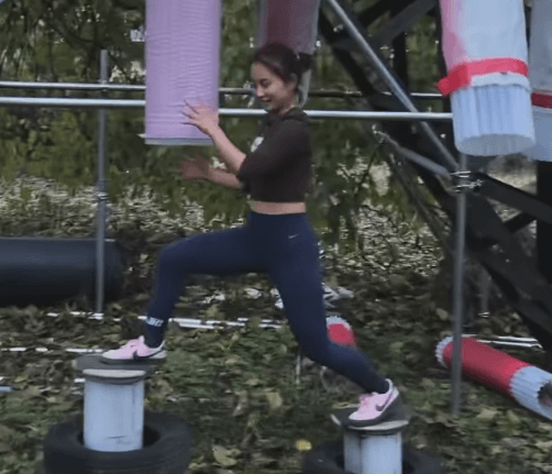 「ナイスボディー！」話題の美女タレント、オブスタクルスポーツ の”猪突猛進ムービー”を公開し反響続々！「凄い、しかし可愛い」