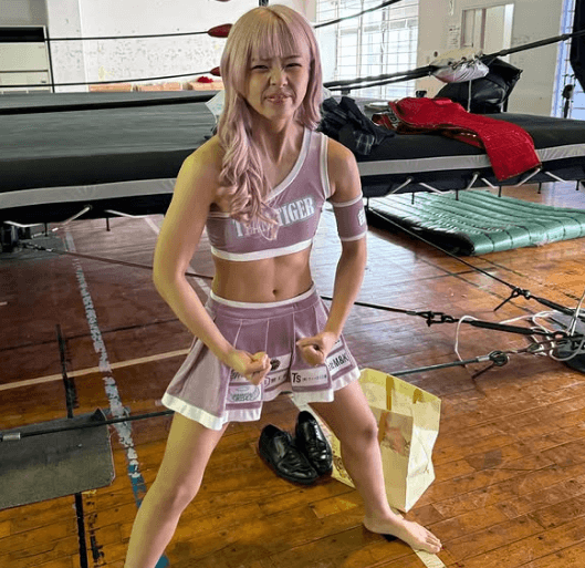 「写真くらい自分の理想でいさせて…」人気美女キックボクサー、ショートorロング派かをファンに質問！