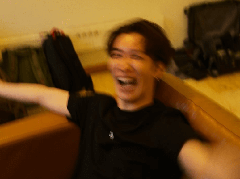 渡辺翔太、ブレブレ写真でもファンの心を掴む！“しょぴぐらむ”に絶賛の声続々