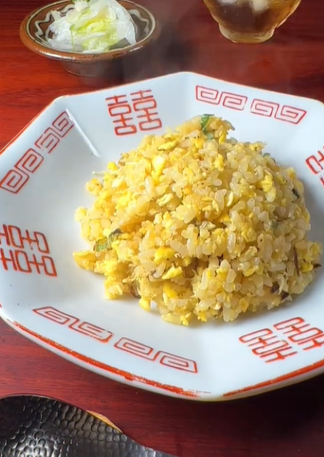 料理研究家・けんた食堂 美味しい炒飯を作るコツを伝授！ためになる動画が「美味しそう」と話題に！