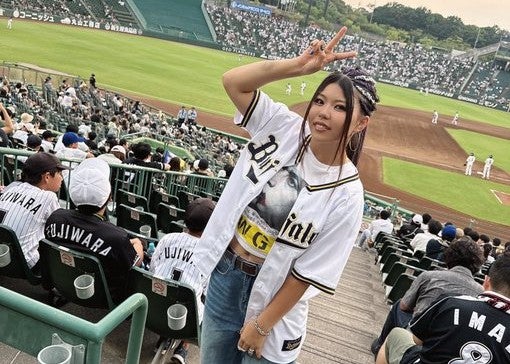 京セラからほっともっとへ、女子プロレスラー・葉月が球場観戦を満喫