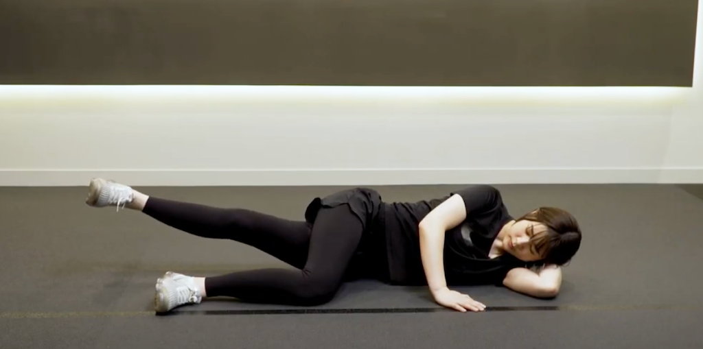 落合知也選手のトレーニングを自宅でも！太ももスッキリ、猫背改善のお手軽トレーニング