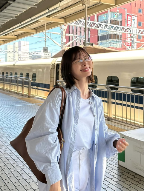 朝日奈央、インスタで