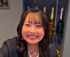 清原梨央、ファンクラブイベント前の笑顔ショット公開！「ルンルン姿に癒される〜！」