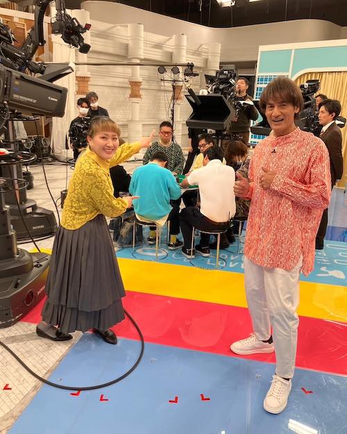 丸山桂里奈の一週間の始まりは笑いありビリビリあり？