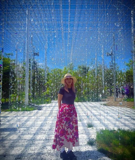 蜷川実花が照らす！万博シグネチャーパビリオンの夜の虹