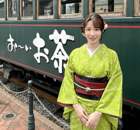 「和風美人さん」美女タレントの愛媛道中記！”蛇口からジュース＆トレインショット”にファン感激