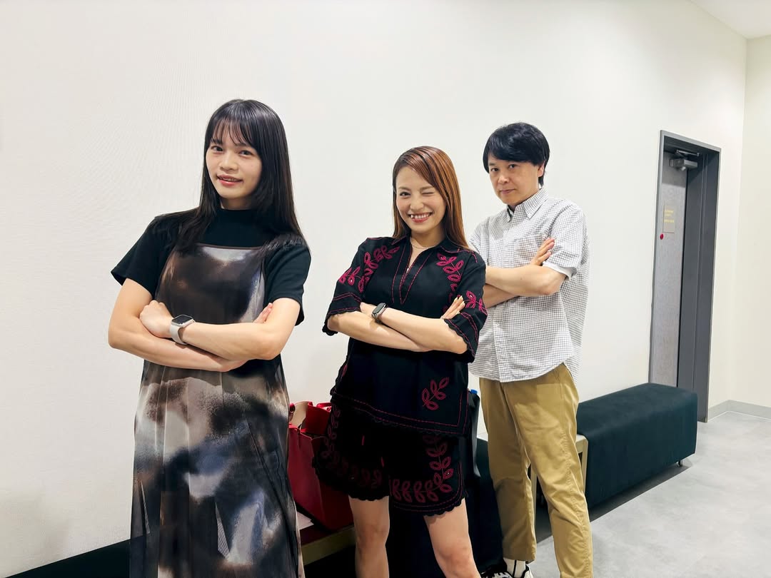 女優・田野アサミが“相棒”とのツーショットを公開！デビュー記念日のご褒美に〇〇を食す！？