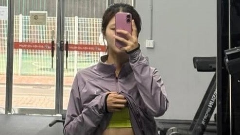 韓国美女ランナーの“バッキバキ”腹筋に視線集中！美しすぎるセルフィーも