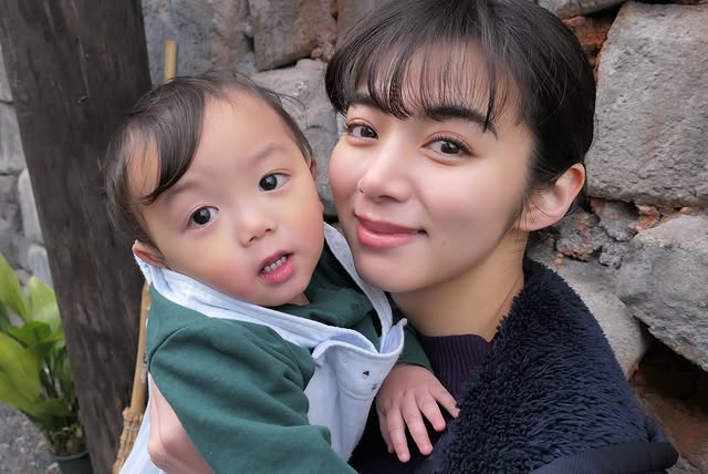 池田エライザ『海に眠るダイヤモンド』で共演の「誠」ちゃん子役との