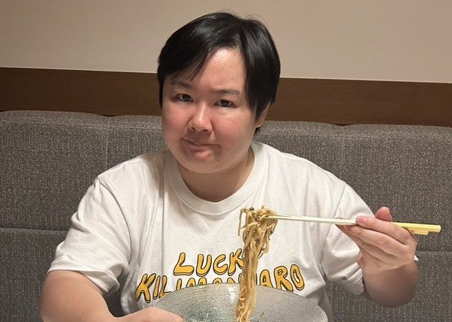 やす子、ドヤ顔で中華タイム！親しみ感じる一枚に和みの声