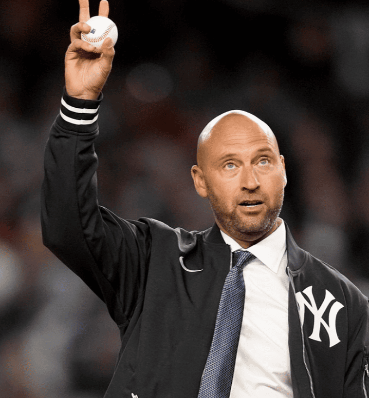 ワールドシリーズ第3戦、ニューヨーク決戦の始球式にはあのレジェンド！