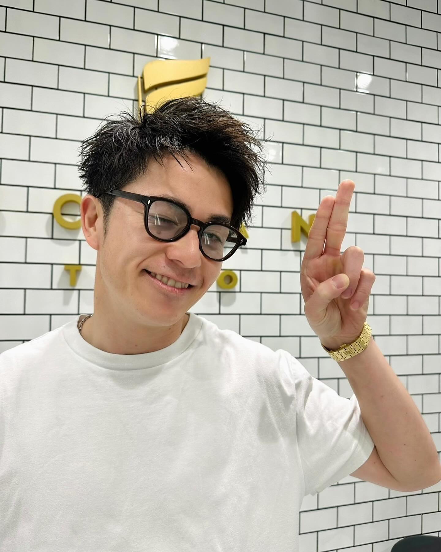 黒髪もチャラい！藤森慎吾が新ヘアスタイルを披露✨