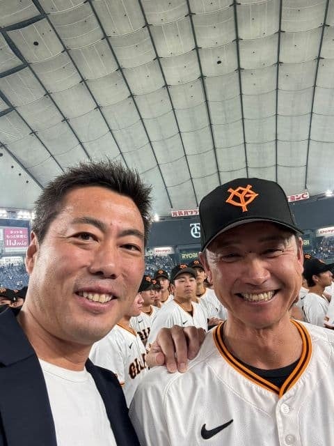 上原浩治、二岡智宏との貴重なツーショットを披露！懐かしむファンから感激の声が集まる