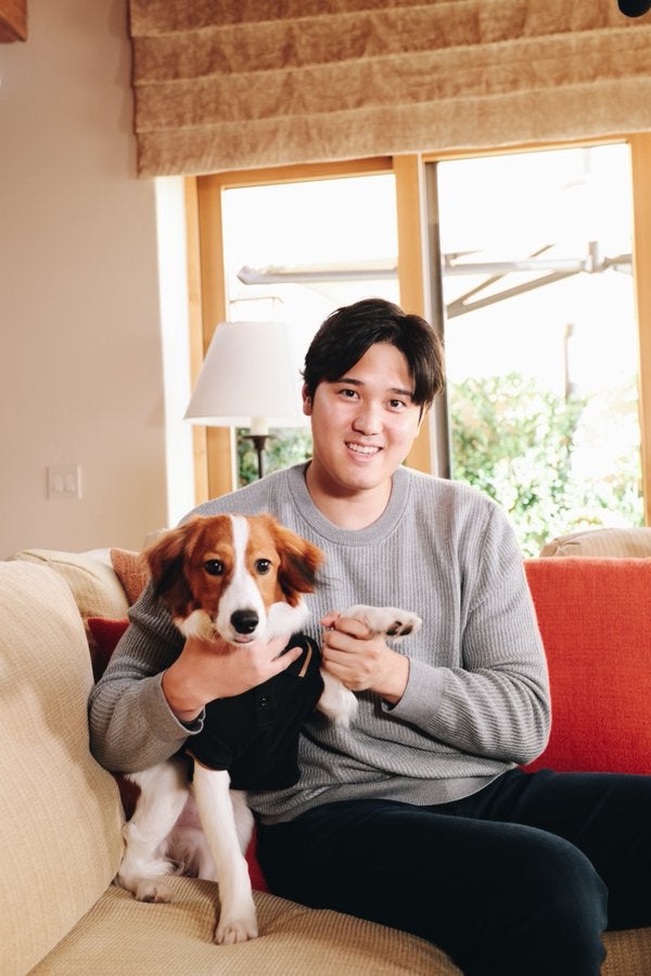 「大谷の犬」トレンド入り！MVP受賞の大谷翔平と犬の様子が話題に🐶