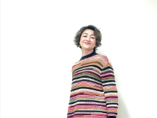 香坂みゆき、エレガントな鍵編み衣装を披露「今日のお衣装」