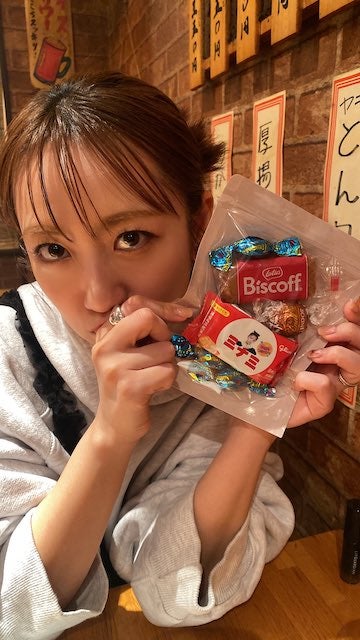 クロちゃん あの人からバレンタイン🍫💖「彼女からももらったかなぁ(´-ω-`)」