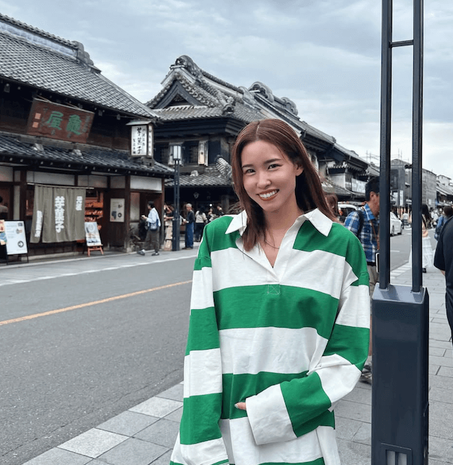 「食べ歩き川越は人生初」三谷沙也加、オフ満喫の街歩きショットにファンほっこり