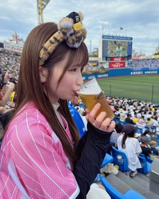 「ハマスタでも飲みタイガー」もえあず、ハマスタで応援したチームとは…？！