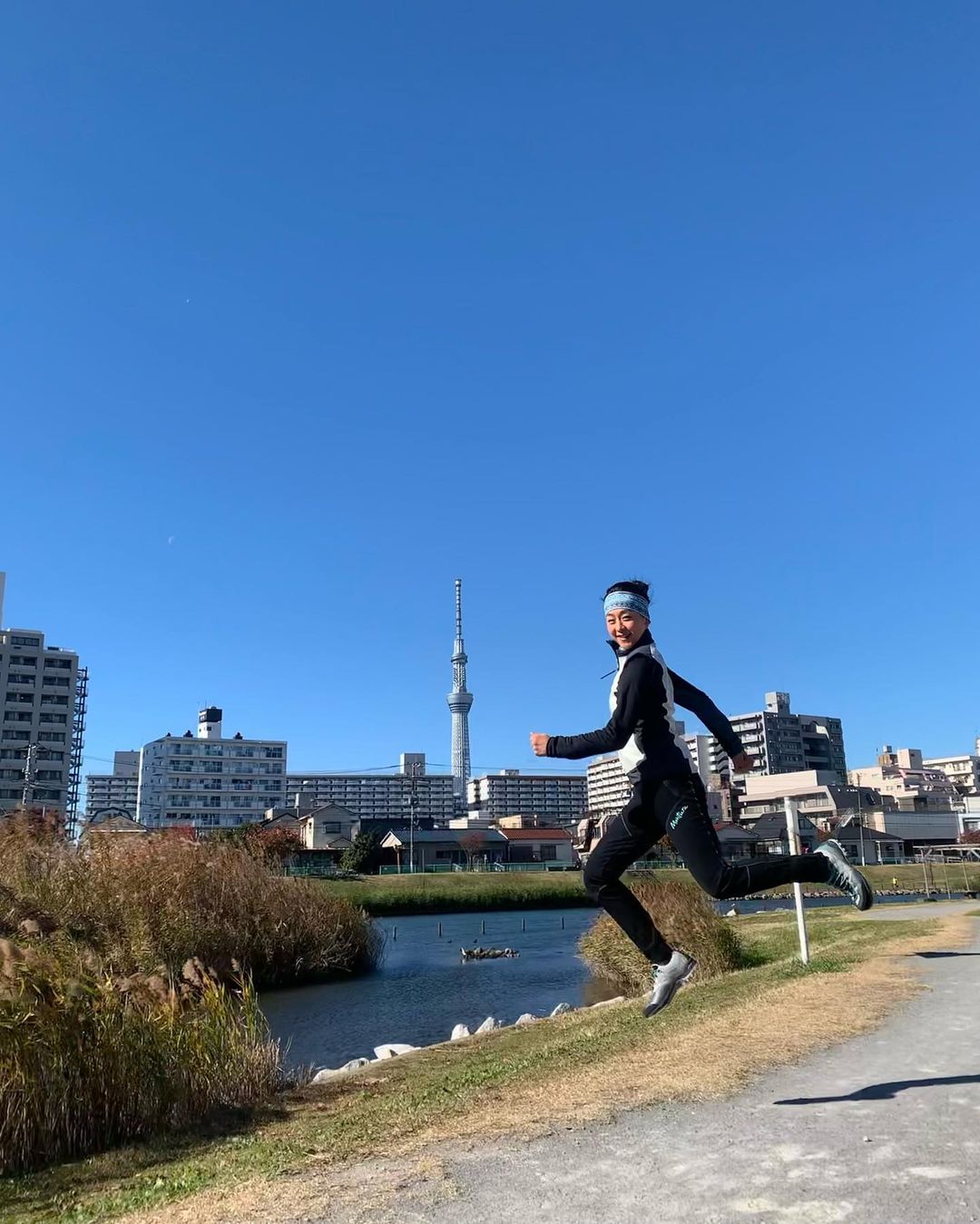 浅田真央さんはまだまだ現役❗️衰えぬジャンプ力披露🌈「スカイツリーまで駆け抜けて行きそうですね♪♡」