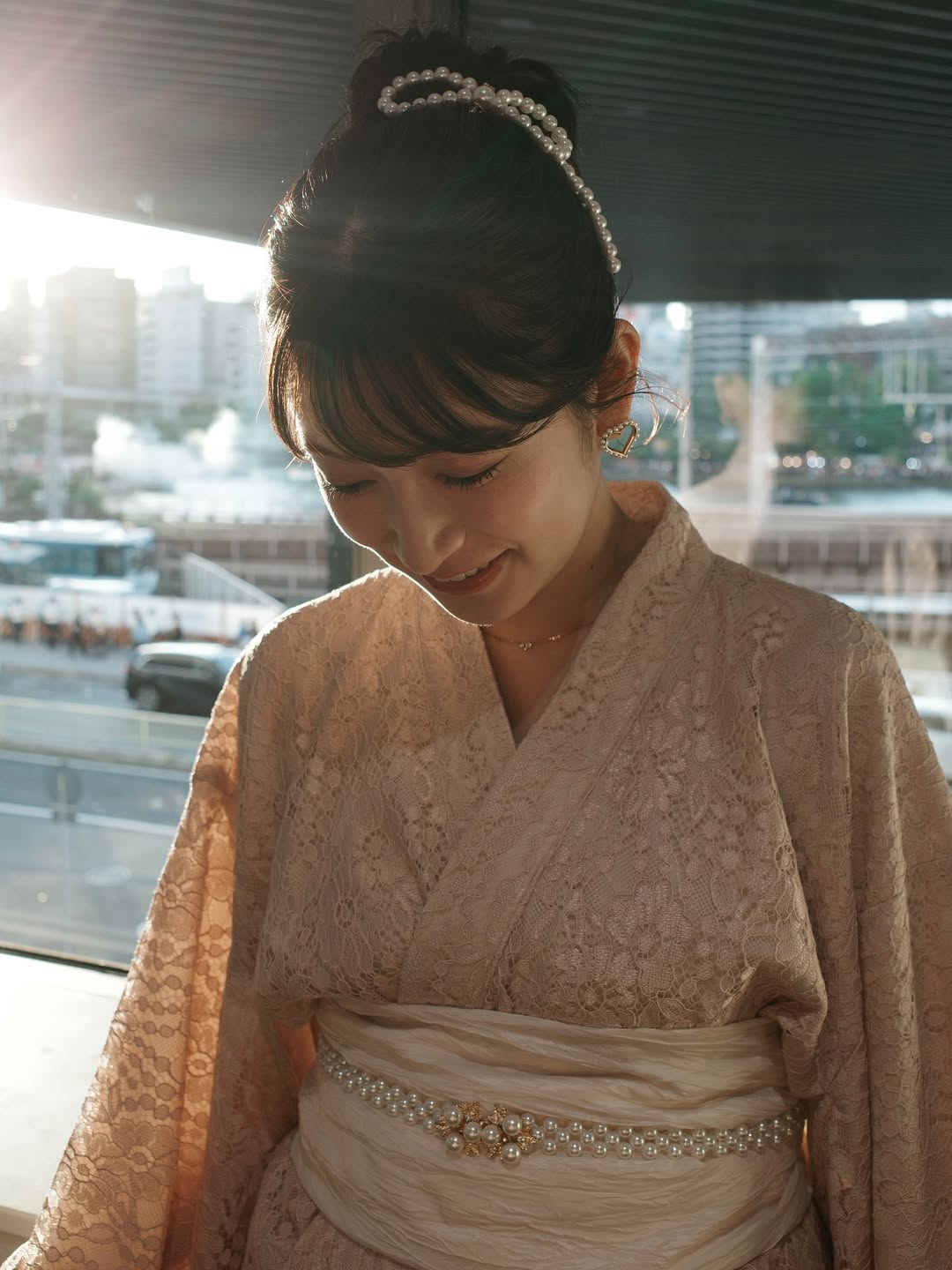 元NMB48・美容家YouTuber、特等席で花火中継！しっとり浴衣姿に「鬼綺麗」「とてもよき」