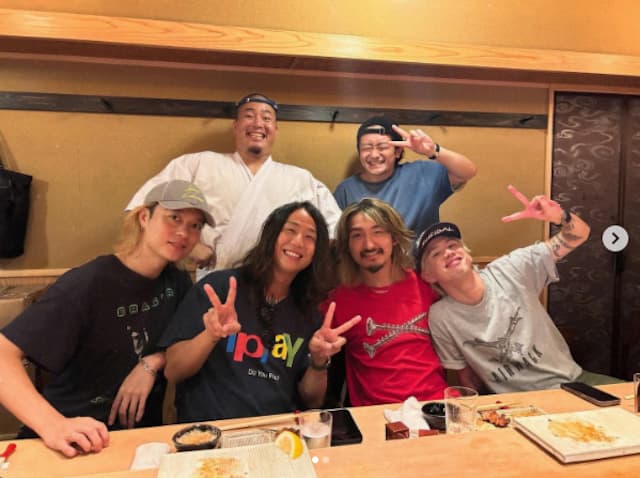 ワンオクtakaがRyotaへお祝い