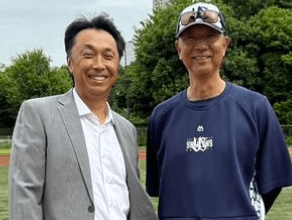 元ヤクルト宮本慎也が「ぺこちゃん呼び」する人物と2S、レジェンド同士のショットも！