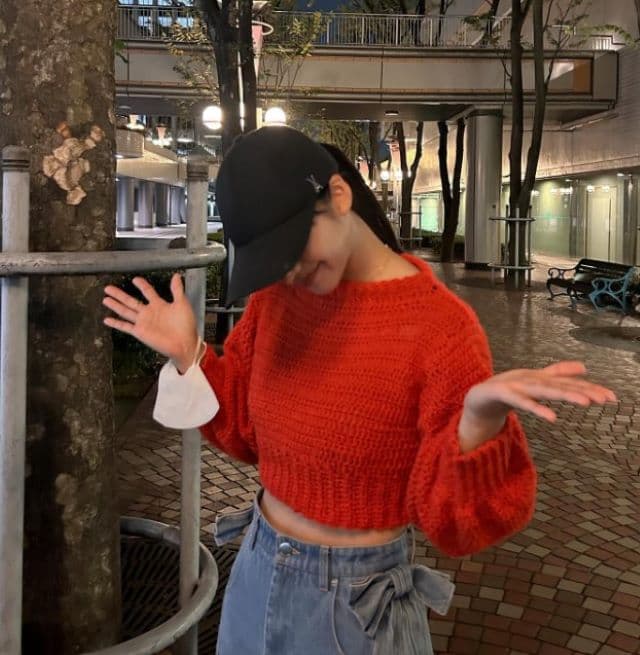 山之内すず、手編みのセーターを披露するも「全体的にワンサイズ小さい」