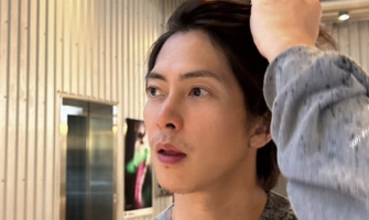 「普通に都内歩いてる山Pに会いたい！」山下智久、“雨と戯れる”私服ショットにファン悶絶「全部が愛おしい！」