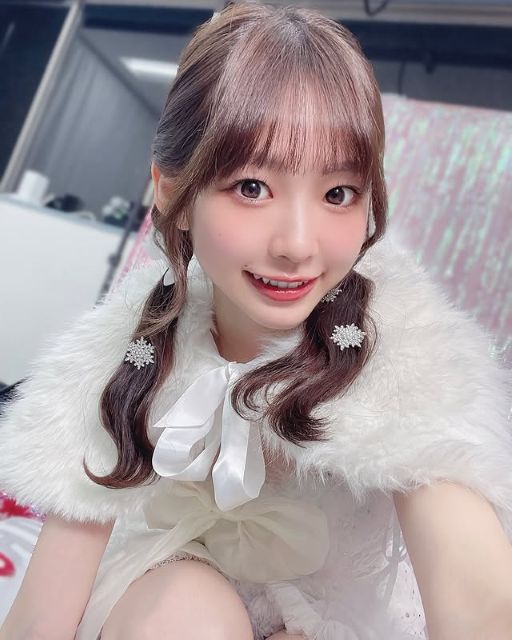 「雪の妖精かと」激カワモデル・八伏紗世、八重歯チラ見え