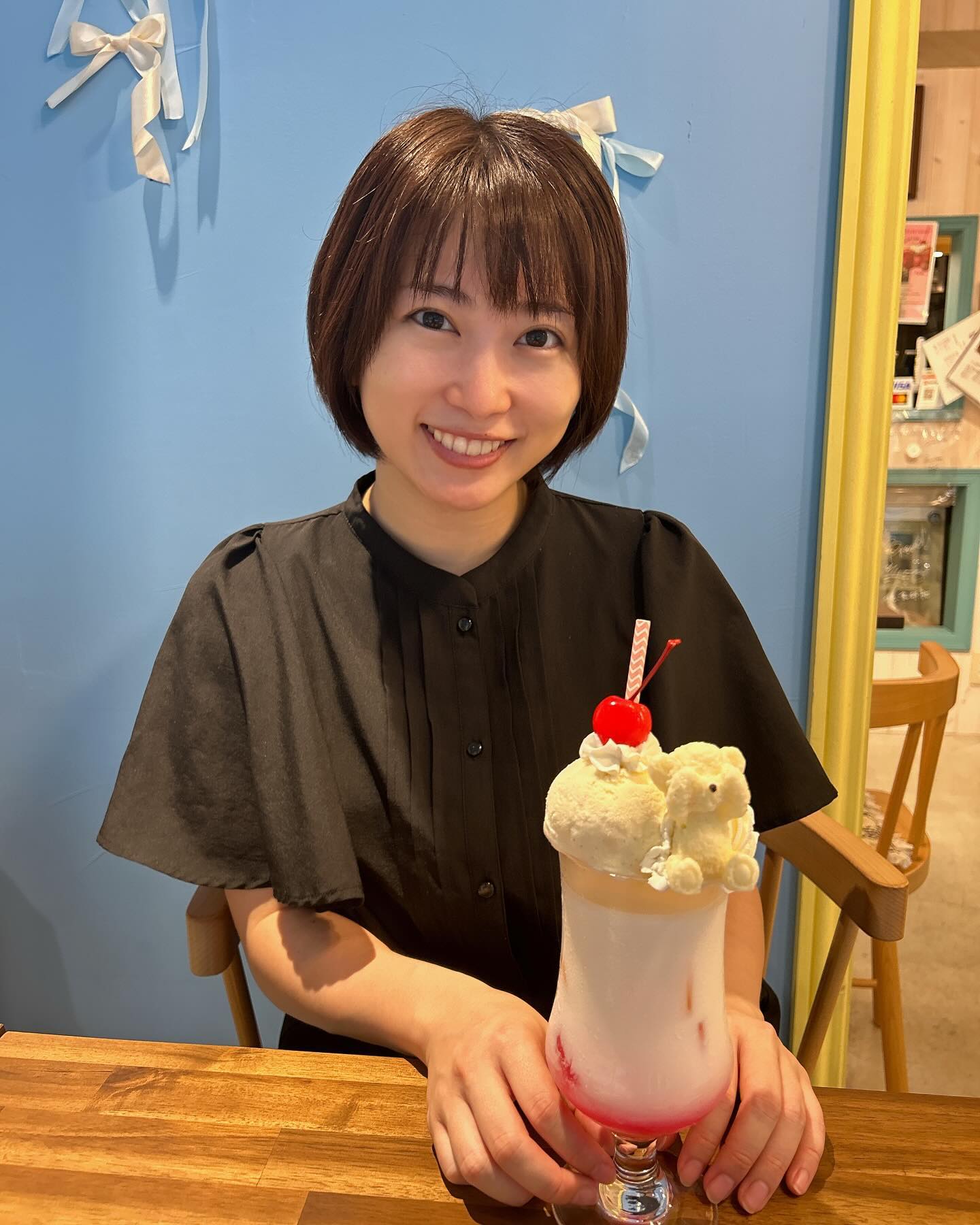 あの大人気女優が推し活で聖地巡礼！「天使すぎる」