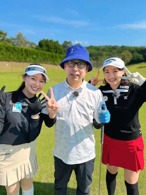 両手に花！美人プロゴルファーに囲まれる「おいでやす・小田」が羨ましすぎる！