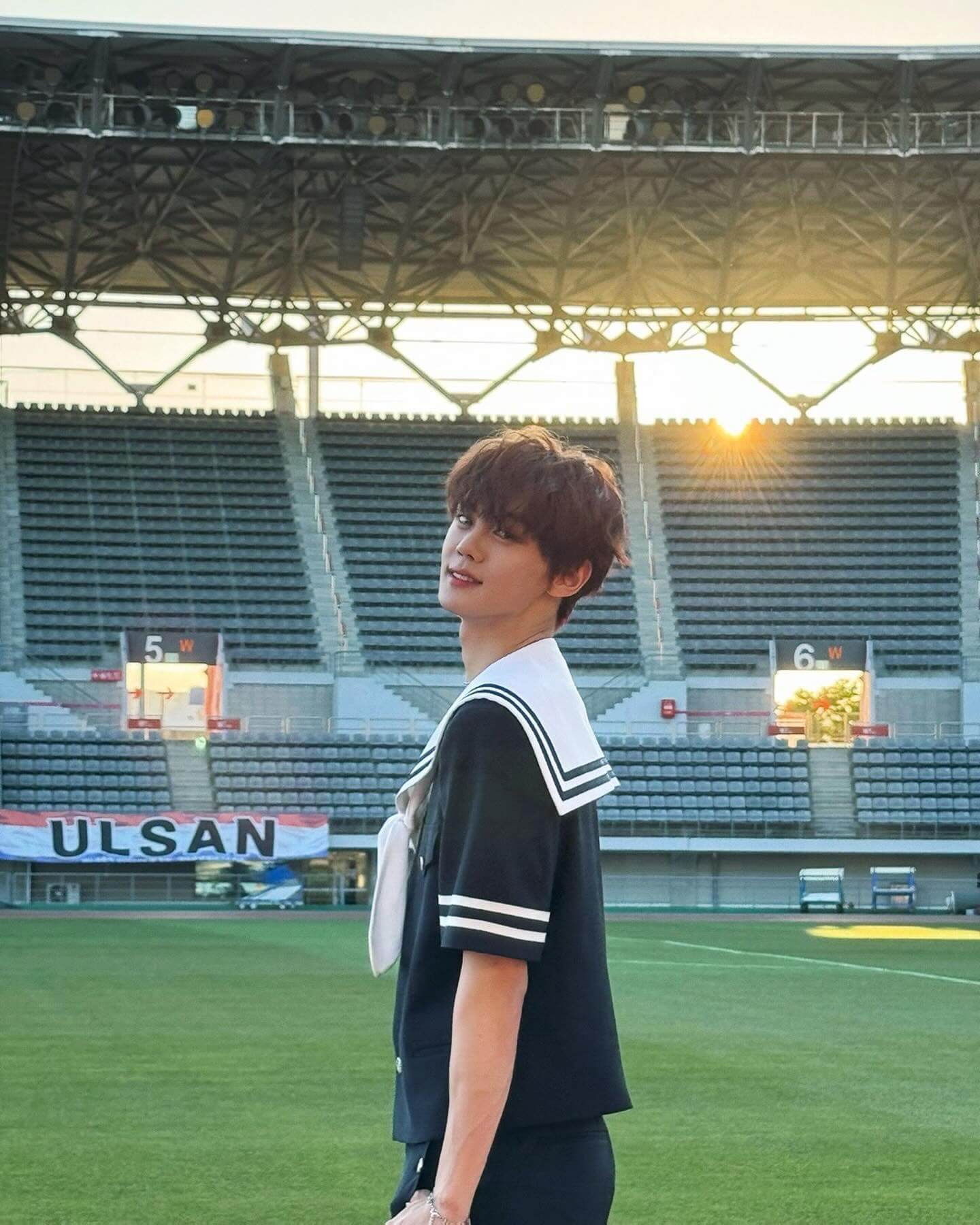 「セーラー服似合いすぎ…」　ZB1・ギュビンの姿にファン悶絶