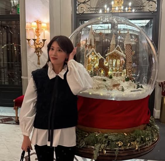 日本テレビのあの美人アナウンサーがクリスマスムードを大満喫！