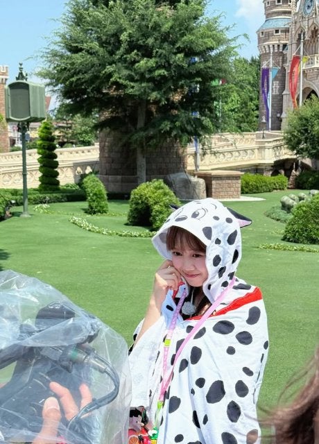 ディズニーでびしょ濡れ体験！超ときめき♡宣伝部・吉川ひより、シューイチ東京ロケの素顔披露