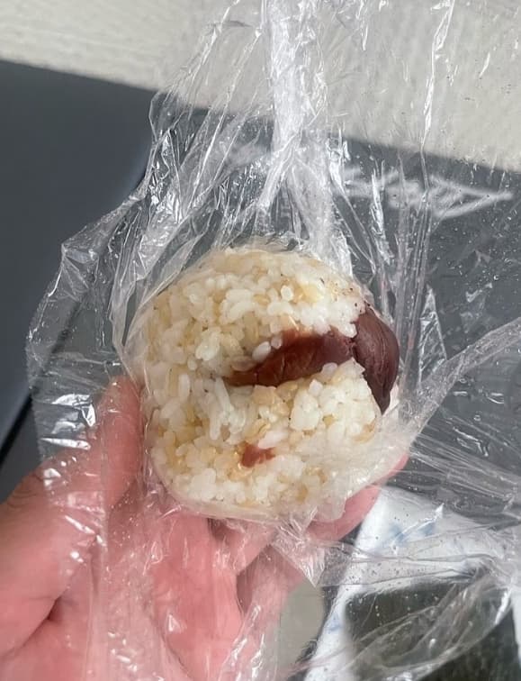 人気歌舞伎俳優〇〇が自分で作るおにぎり「不恰好だけど、味はピカイチ！」