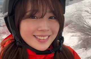 「ソロスキーも絵になる…！」田中萌、春スキー満喫の動画にファンうっとり