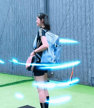 「今日も可愛いね」海外の野球美女子、オーラパワーみなぎるコーデ＆投球ムービーを公開！ファンガッツポーズ「超キュート」